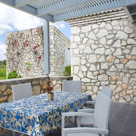 Lovely In Complex Of 2 Separate Villas, Close To Laganas Sandy
