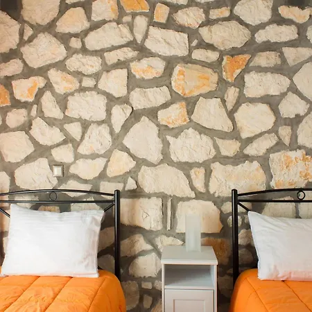 Villa Lovely In Complex Of 2 Separate Villas, Close To Laganas Sandy *