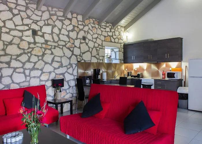 Lovely In Complex Of 2 Separate Villas, Close To Laganas Sandy 别墅