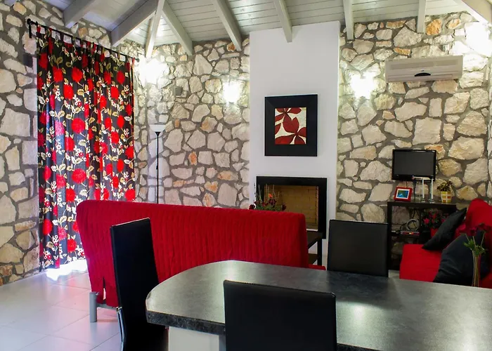 Lovely In Complex Of 2 Separate Villas, Close To Laganas Sandy Kalpaki (Zakynthos)