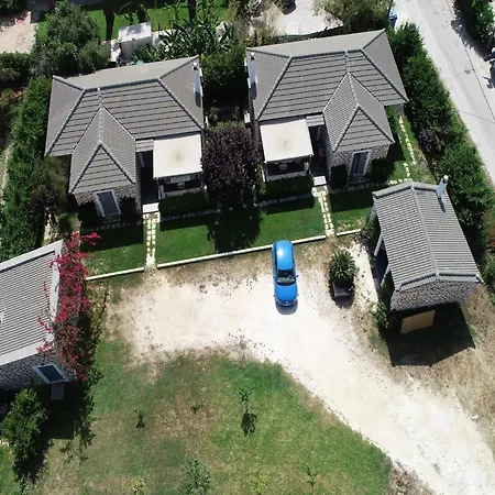 Lovely In Complex Of 2 Separate Villas, Close To Laganas Sandy Kalpáki