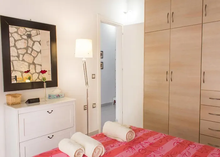 Lovely In Complex Of 2 Separate Villas, Close To Laganas Sandy Βίλα
